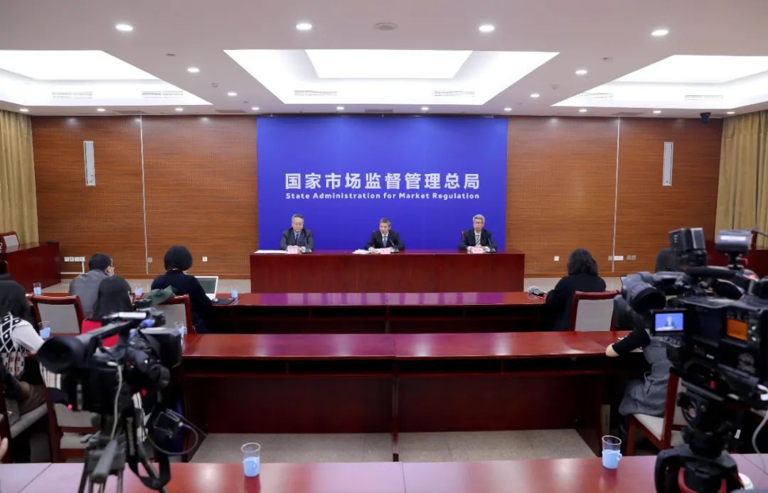 这场发布会信息量很大！查办各类违法案件711件，查获珍贵、濒危水生野生动物140公斤……