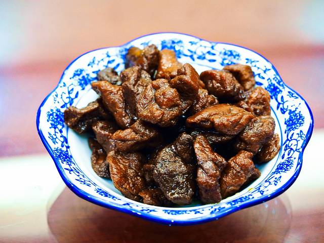 烟雨入江南山水如墨染下一句,烟雨入江南山水如墨染出自哪首歌