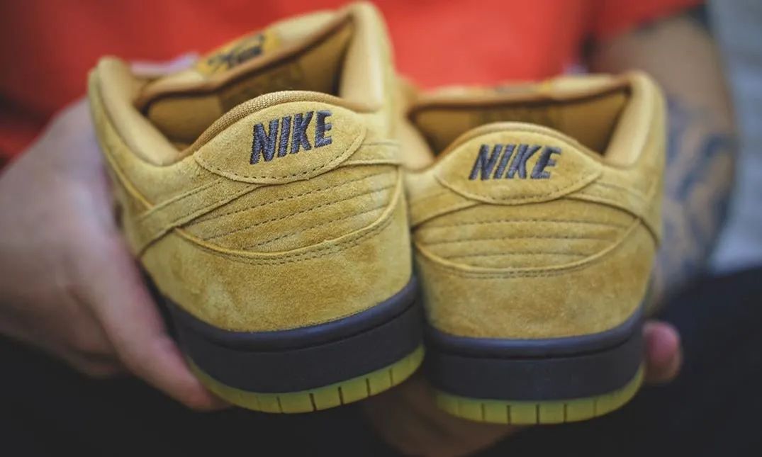 nikesbdunklow最新蓝绿上脚,nikedunksbow联名白绿配色