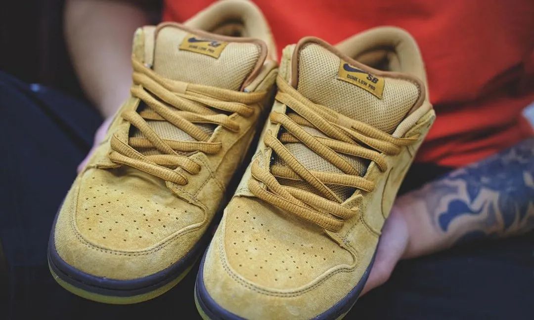 nikesbdunklow最新蓝绿上脚,nikedunksbow联名白绿配色