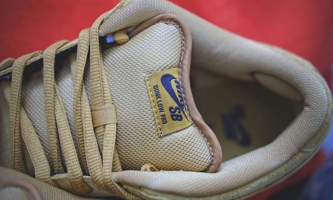 nikesbdunklow最新蓝绿上脚,nikedunksbow联名白绿配色