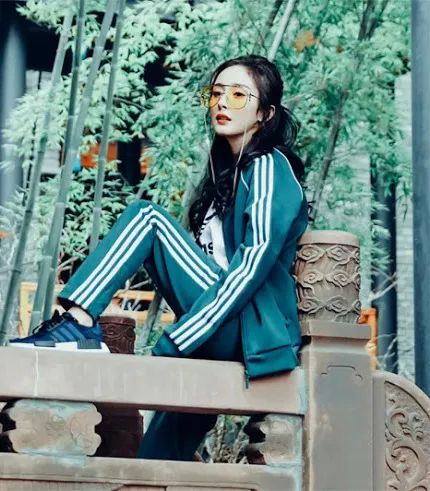 杨幂和杨颖的同款鞋,杨幂和baby同款鞋