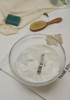 来自意大利品牌YESESTUDIO的最美腋下包，你还没入手吗？