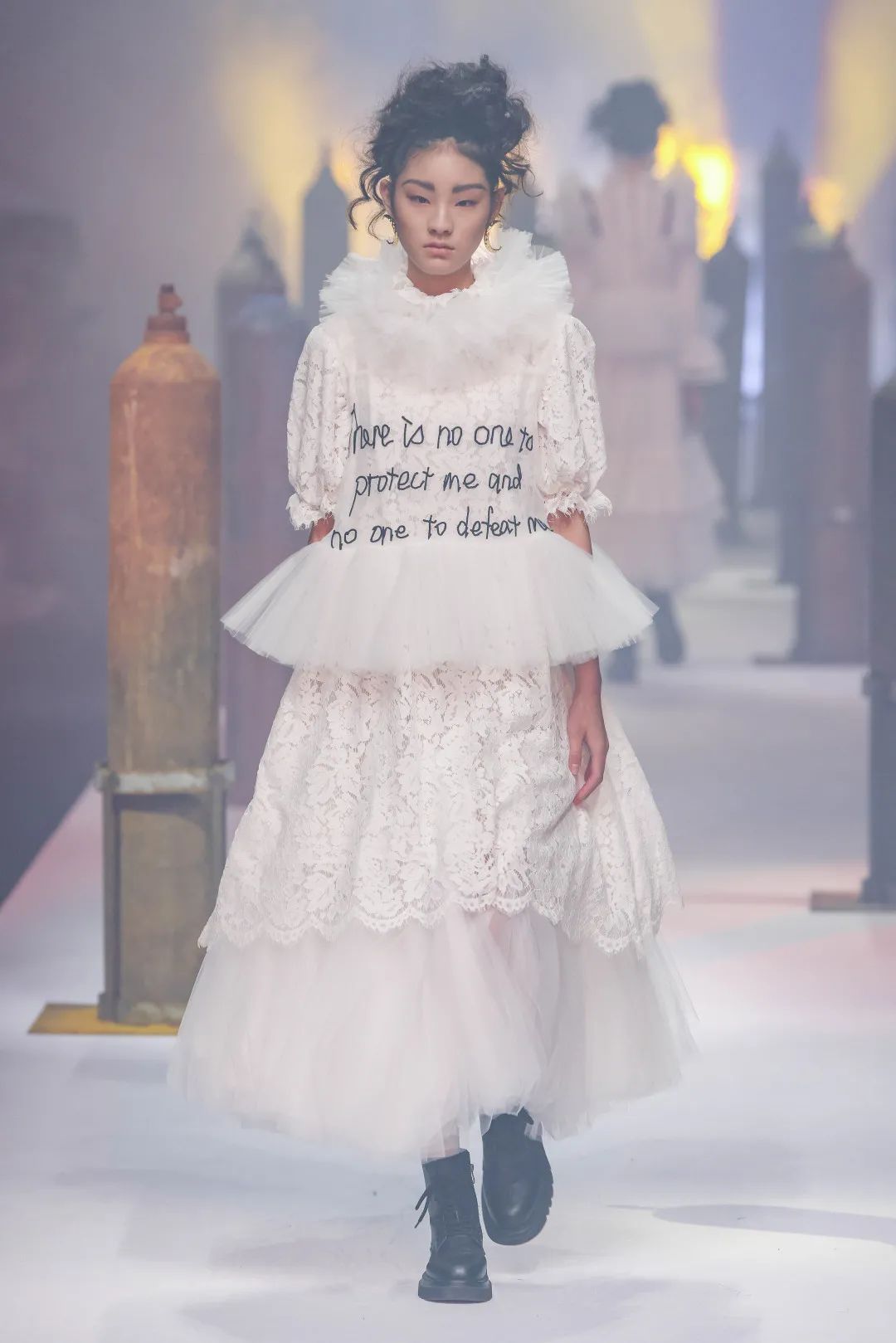 2024春夏时装周趋势,2021春夏中国国际时装周秀场精选