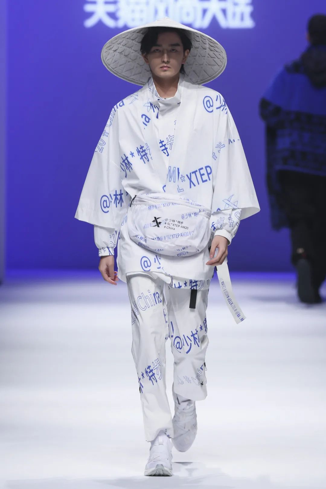 2024春夏时装周趋势,2021春夏中国国际时装周秀场精选