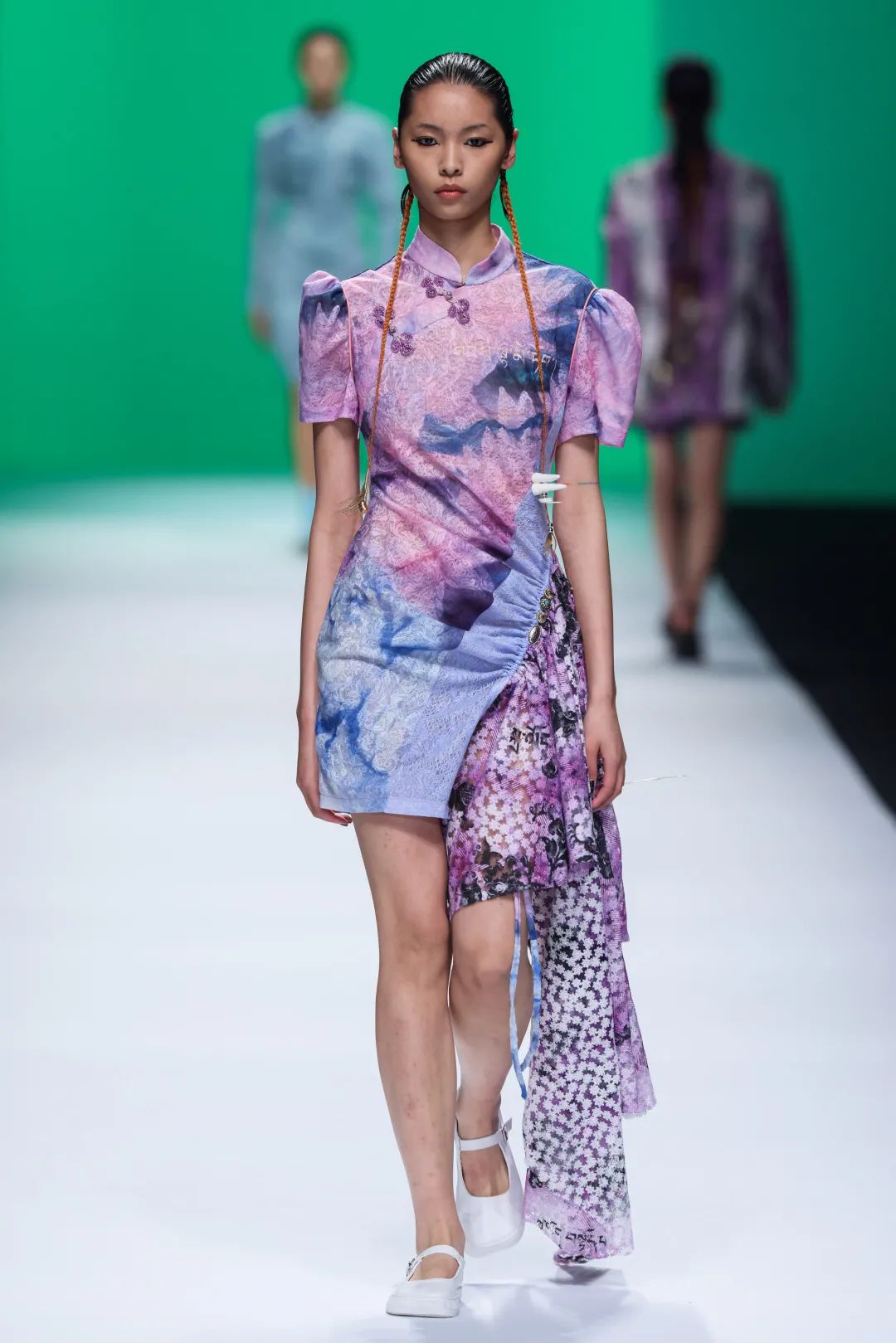 2024春夏时装周趋势,2021春夏中国国际时装周秀场精选