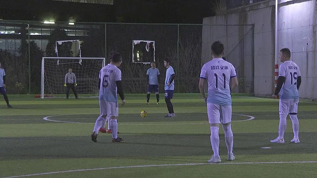 豪情绿茵运动会入场,足球邀请赛豪情开赛