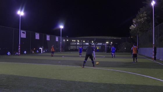 豪情绿茵运动会入场,足球邀请赛豪情开赛