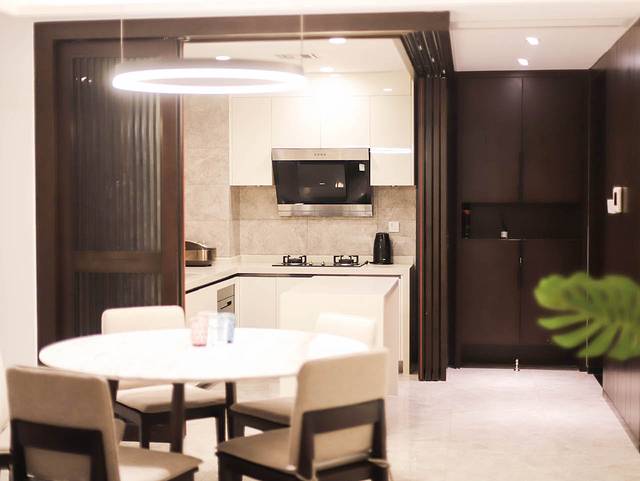 三亚海棠湾吃住攻略,三亚亚龙湾天下第一湾攻略