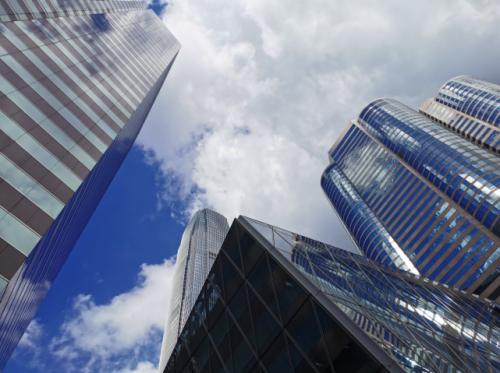 阿里、阅文、丰巢因违反《反垄断法》被罚；摩拜App停止服务和运营；外交部回应纳斯达克将删除中国公司；张近东回应苏宁风波...