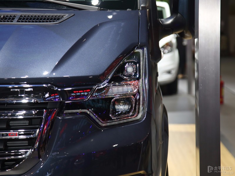 福特新世代全顺pro正式上市,福特新全顺pro落地价