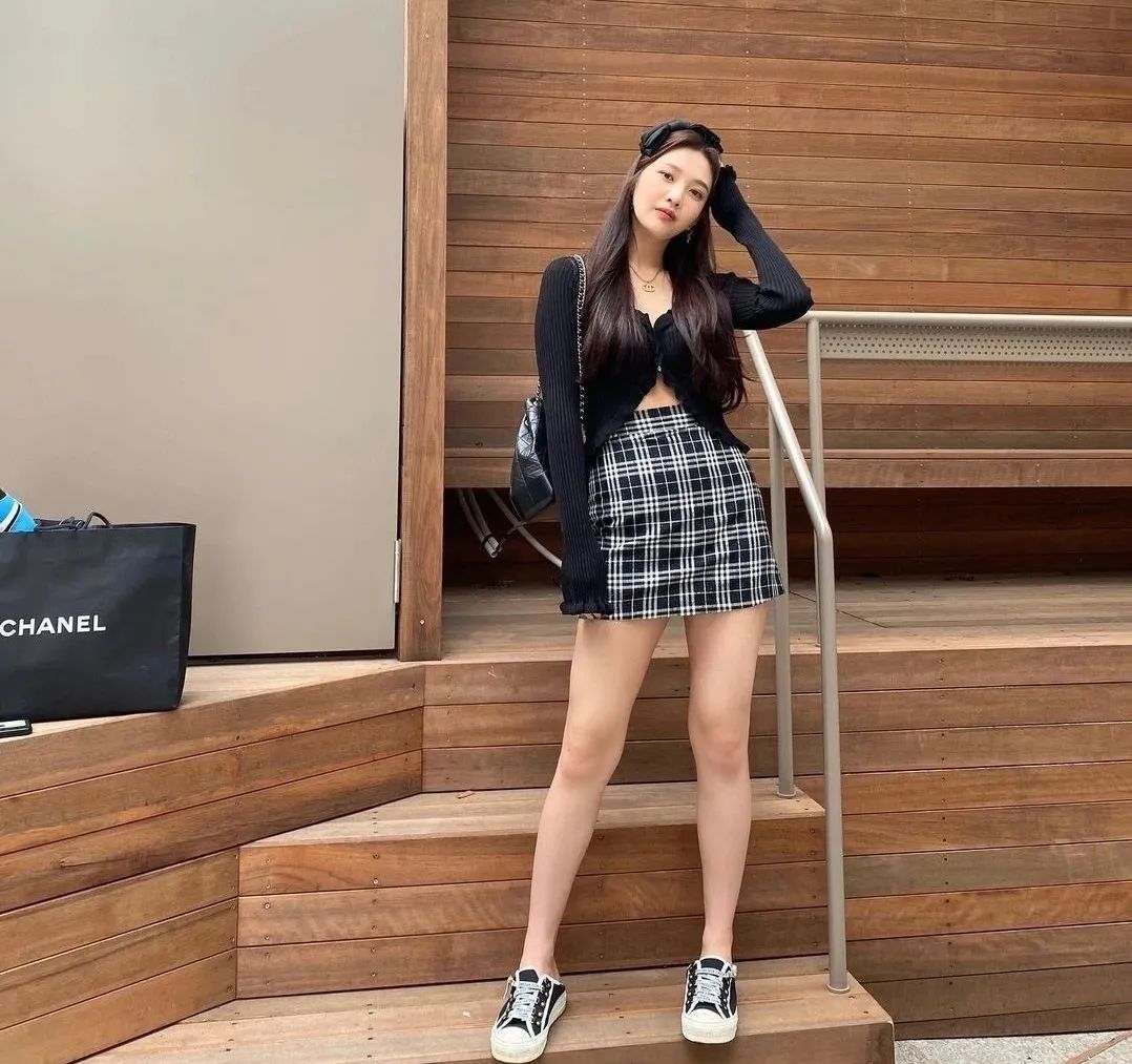 泫雅朴秀荣裴珠泫,泫雅腿围