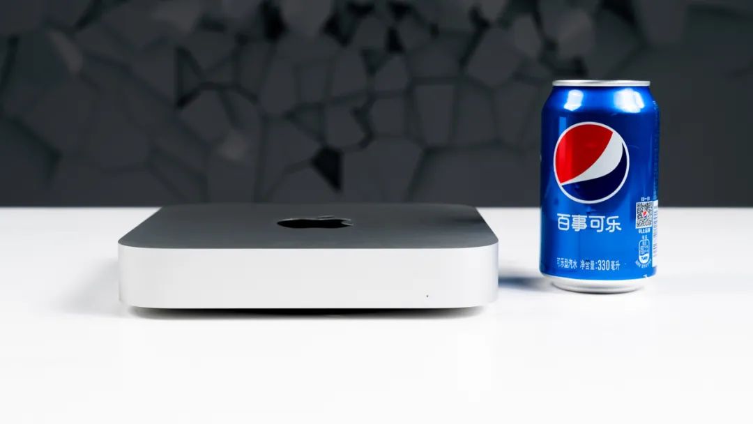 聊一款机身比较轻的游戏本,体积比较小的台式机