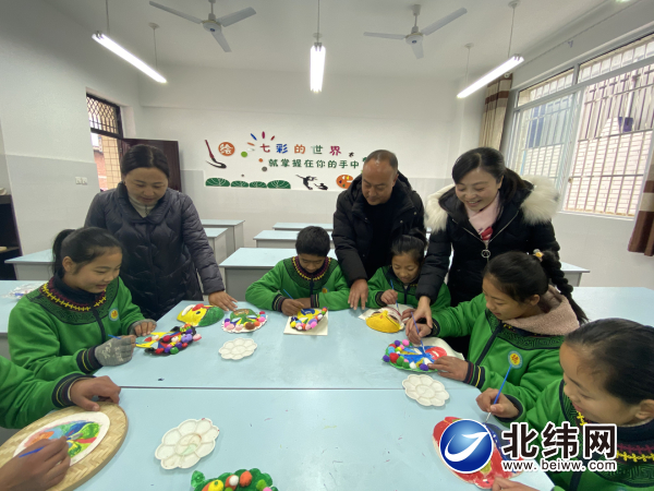 书声琅琅校园生活,校园充满琅琅书声