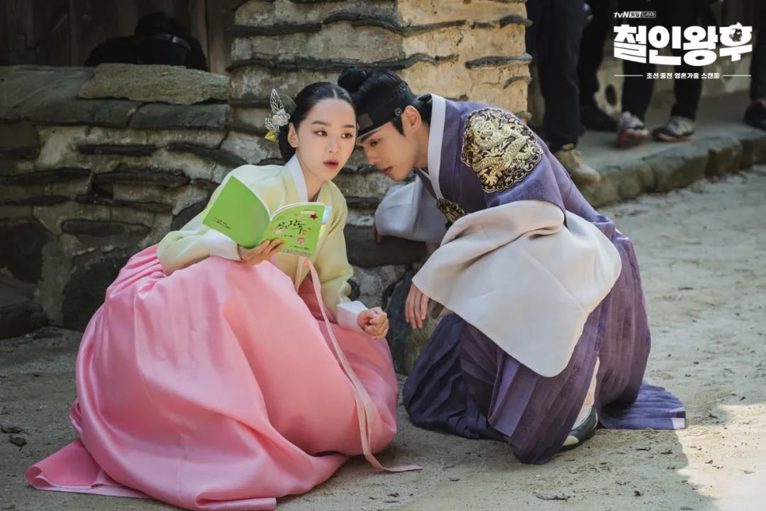 韩版《太子妃升职记》，靠表情包出圈的憨憨女主爱了