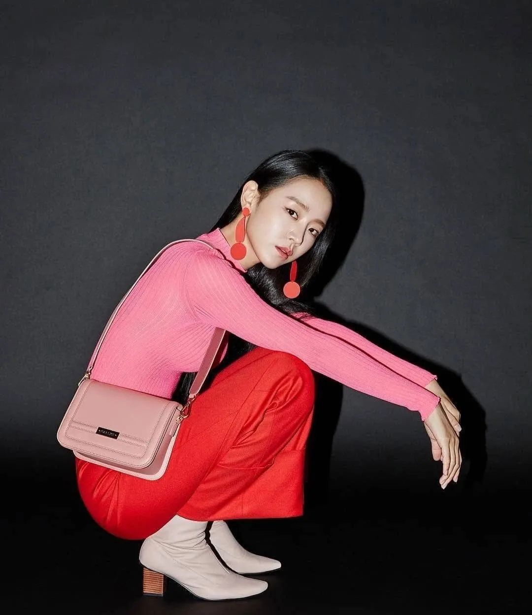 韩版《太子妃升职记》，靠表情包出圈的憨憨女主爱了