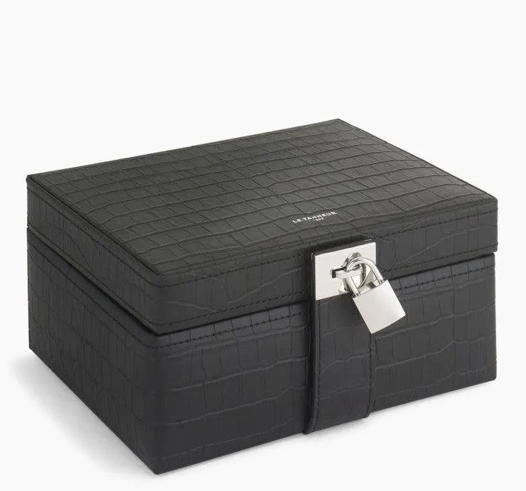 这该死的购物欲，又让我买了1.2.3.4.5.6件金色首饰