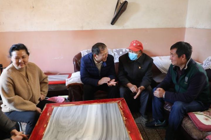 解天云带领第一慰问组开展春节走访慰问活动