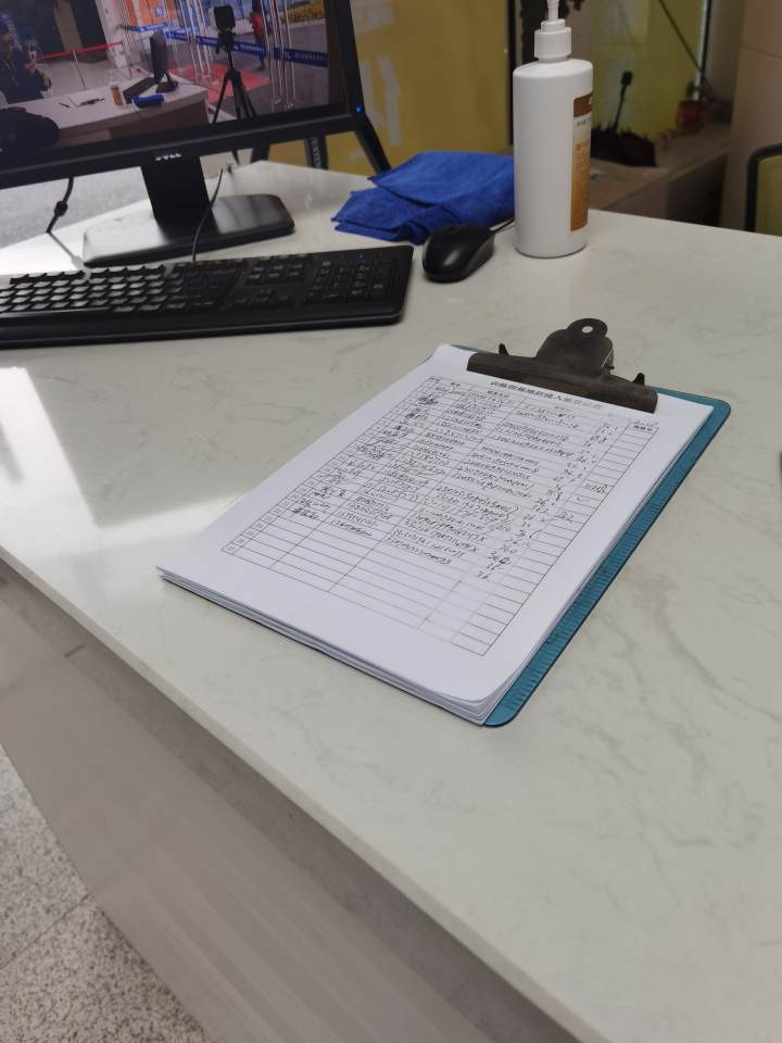 满了，全满了！大年初四，杭州市中心这里人气爆棚