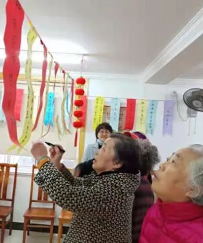 灯期满，看看陆家嘴人怎么“闹”元宵