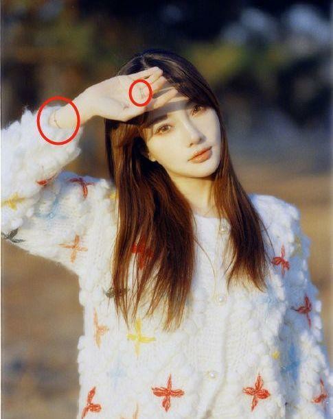 李小璐红色球鞋,李小璐最新打球照片