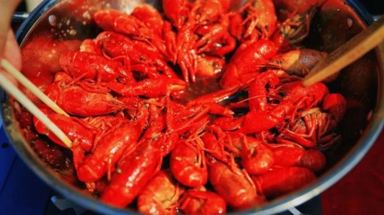 小龙虾全国十强品牌有哪些,全国小龙虾最出名的城市排名