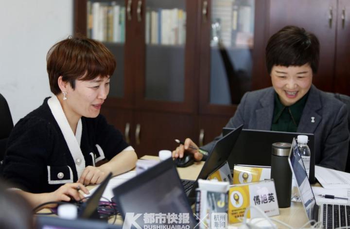 1359篇进入最后一关，评委全是大咖！第四届杭州市中小学生“我的春节”主题征文大赛今天现场评审