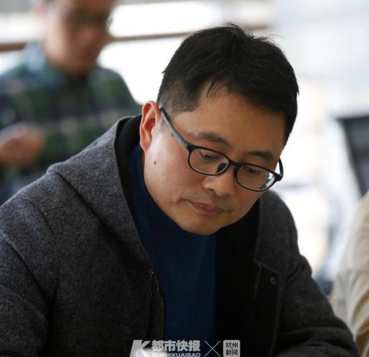 1359篇进入最后一关，评委全是大咖！第四届杭州市中小学生“我的春节”主题征文大赛今天现场评审