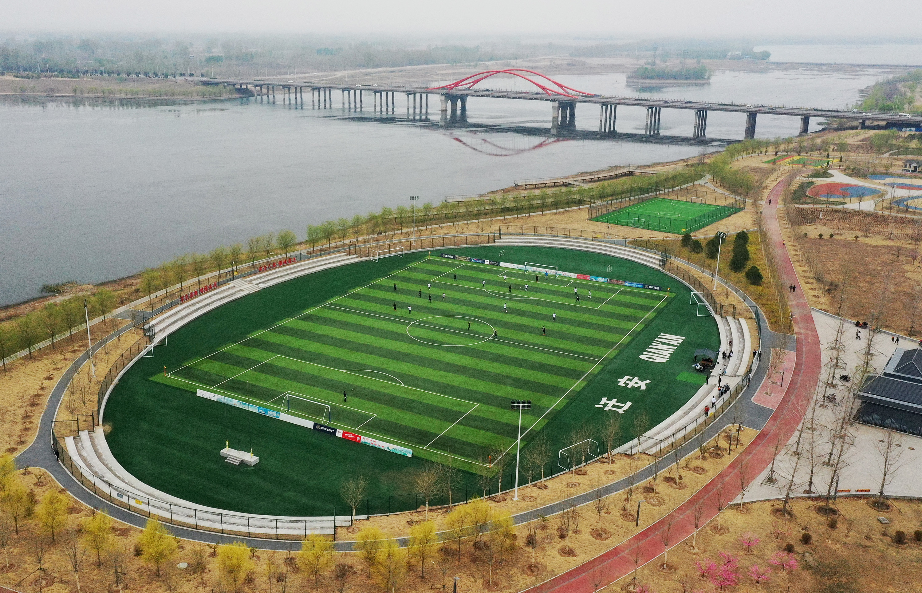 迁安免费球场,迁安湖边球场