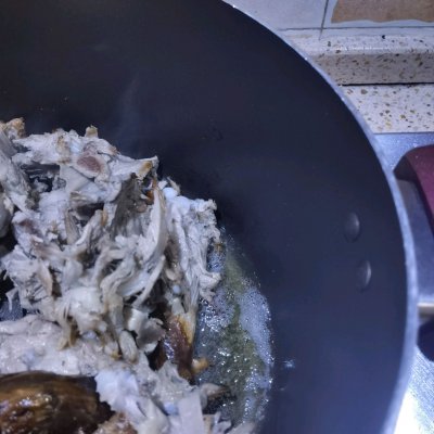 大厨教您做一锅美味的鸭架汤,家常鸭架汤