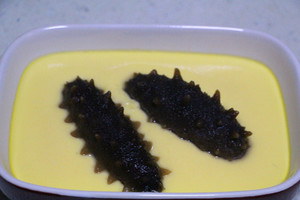 教你做海参蒸蛋,泡好的海参蒸蛋的步骤