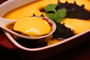 教你做海参蒸蛋,泡好的海参蒸蛋的步骤