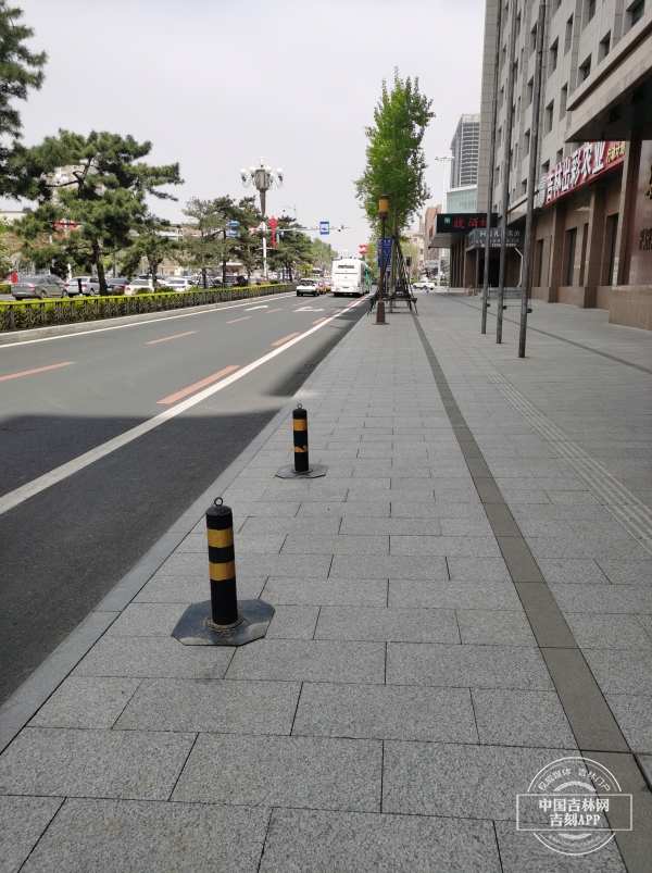 繁荣路站地铁a口,长春市繁荣路地铁站