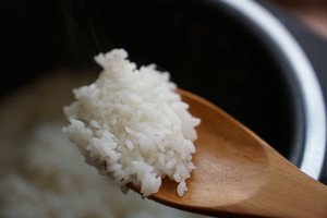 海参鲍鱼菇捞饭,菌菇海参捞饭