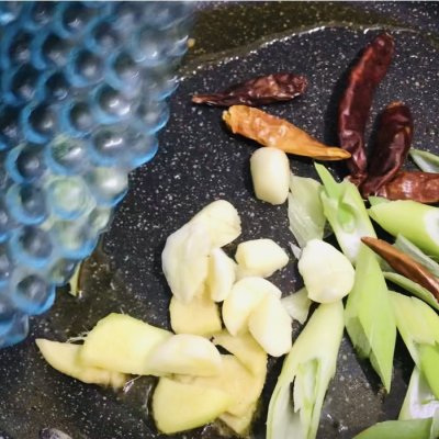 臭小苏说，想吃“红烧鲳鱼”啦