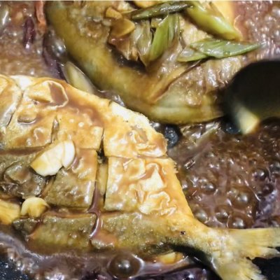 臭小苏说，想吃“红烧鲳鱼”啦