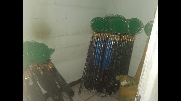 「听」新型电捕鱼杆“助纣为虐”警方捣毁生产窝点