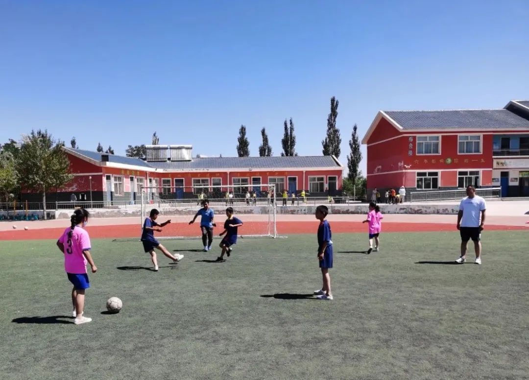 乡村学校少年宫成果展示,中心小学乡村学校少年宫