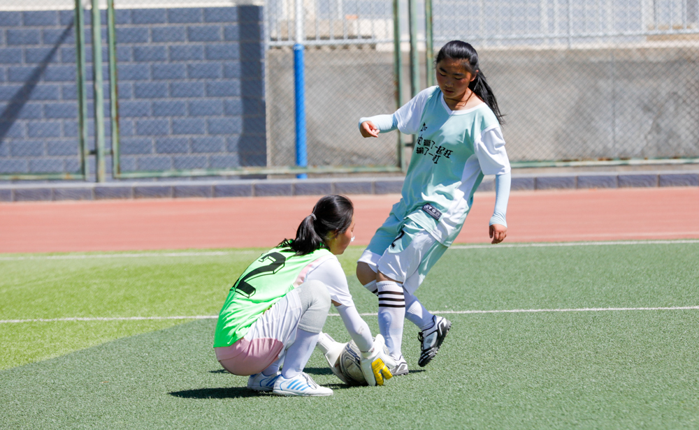 足球赛场上的催泪时刻,感动足球场上落泪的瞬间