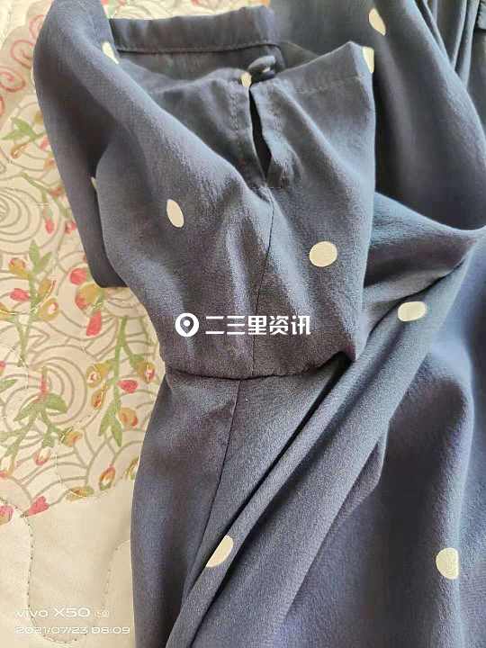 在长春赛特奥莱花1400元买的真丝裙子穿一次腋窝处就掉色？商家：给你染染