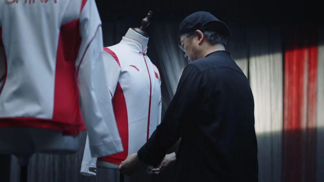 中国奥运代表团领奖服是谁设计的,1984-2021中国代表团奥运领奖服