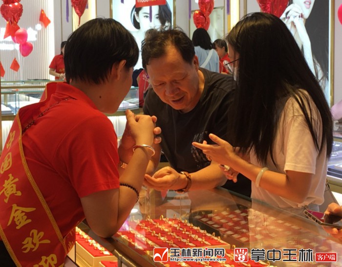 金价涨跌对金店的影响,金价连续下跌金店