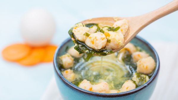 一周岁裙带菜虾丸汤,无油版裙带虾丸汤