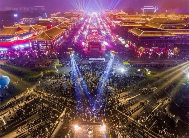 西安经开三小导游词,泾河新城第一中学导游词