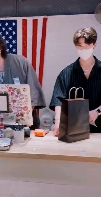 当店员送外卖，没出道的选秀选手现在怎么样了？有的真的有些惨