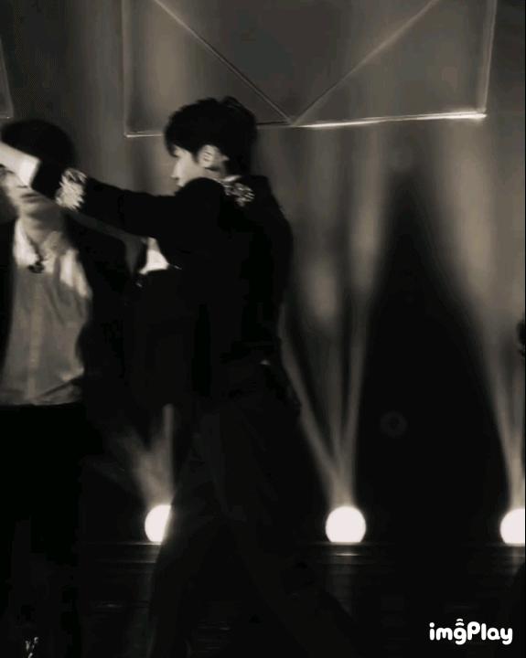 当店员送外卖，没出道的选秀选手现在怎么样了？有的真的有些惨