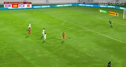 武磊补时绝杀越南出线几率,国际友谊赛中国vs越南进球武磊