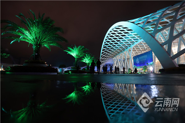 昆明cop15滇池国际会展中心游玩,昆明滇池cop15夜景