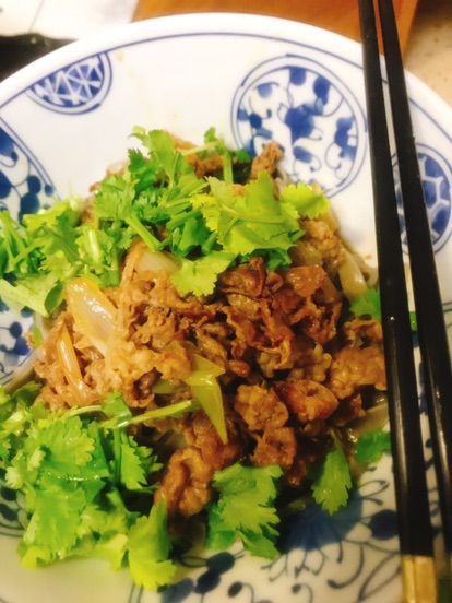 每天一道菜羊肉汆面,这个季节来碗热腾腾的羊肉汆面