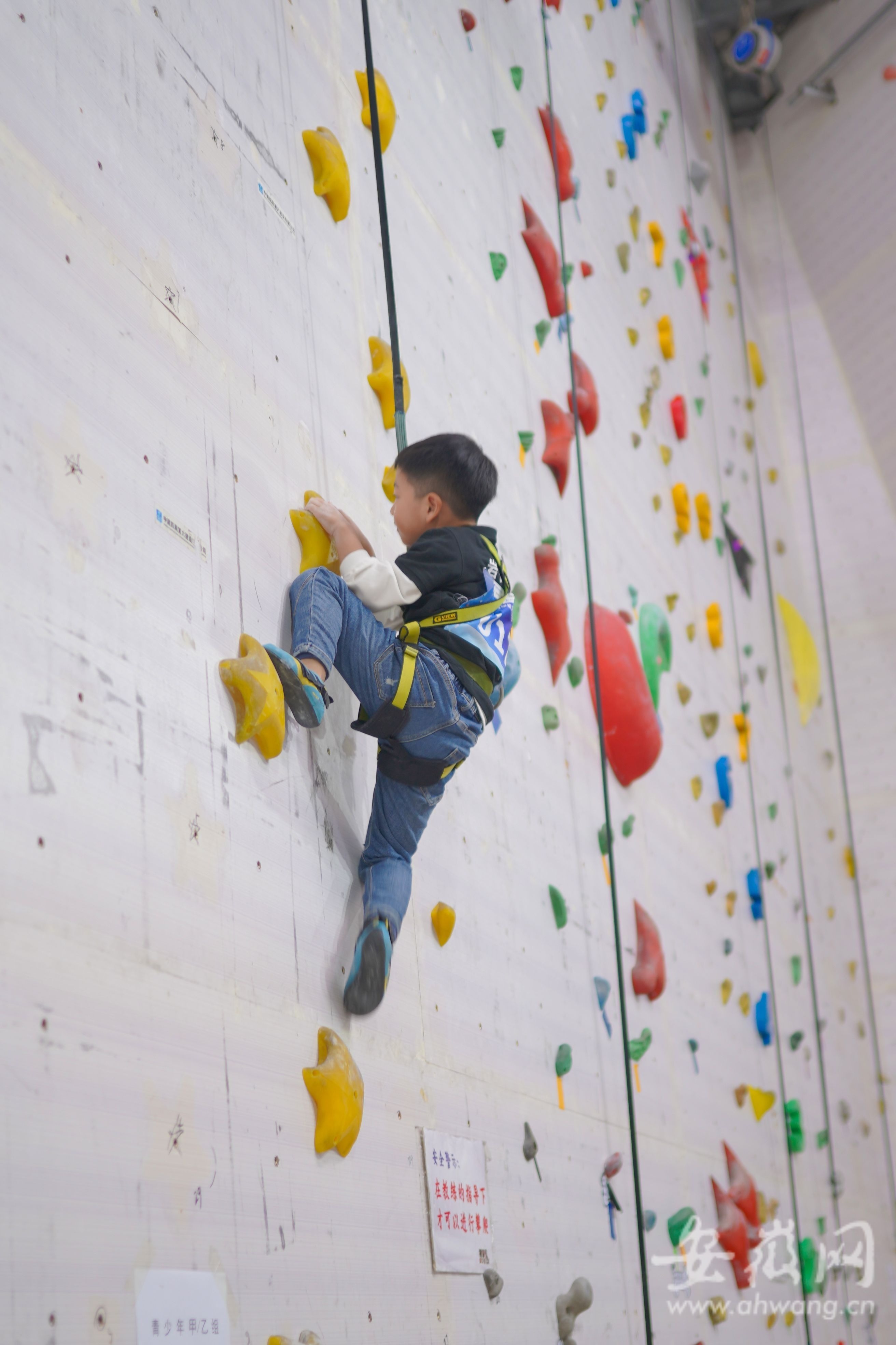 飞檐走壁挑战赛,飞檐走壁表演